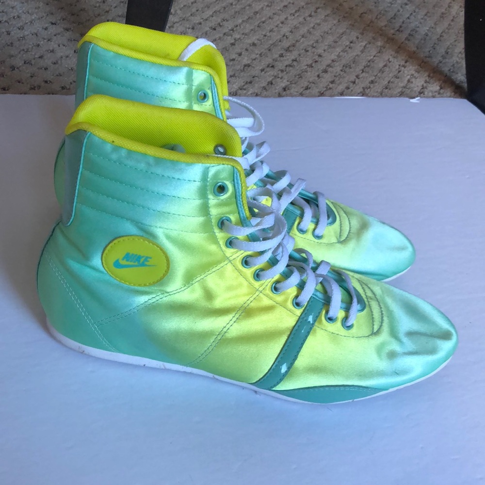 Nike Sneakers
